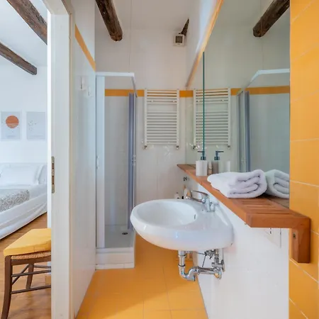 Piazza Navona Rooftop Retreat B Διαμέρισμα *
