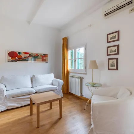 Piazza Navona Rooftop Retreat B