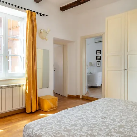 Piazza Navona Rooftop Retreat B Daire Roma
